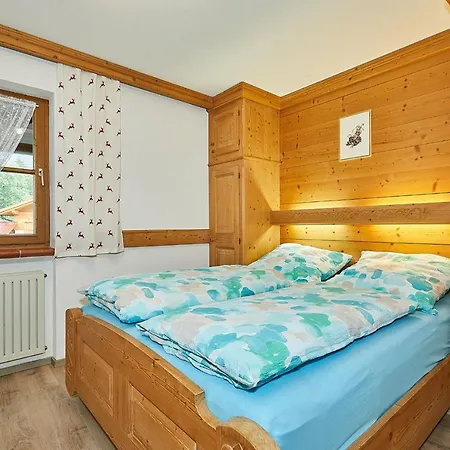 Adlerhorst Im Haus Lohrey * Reit im Winkl